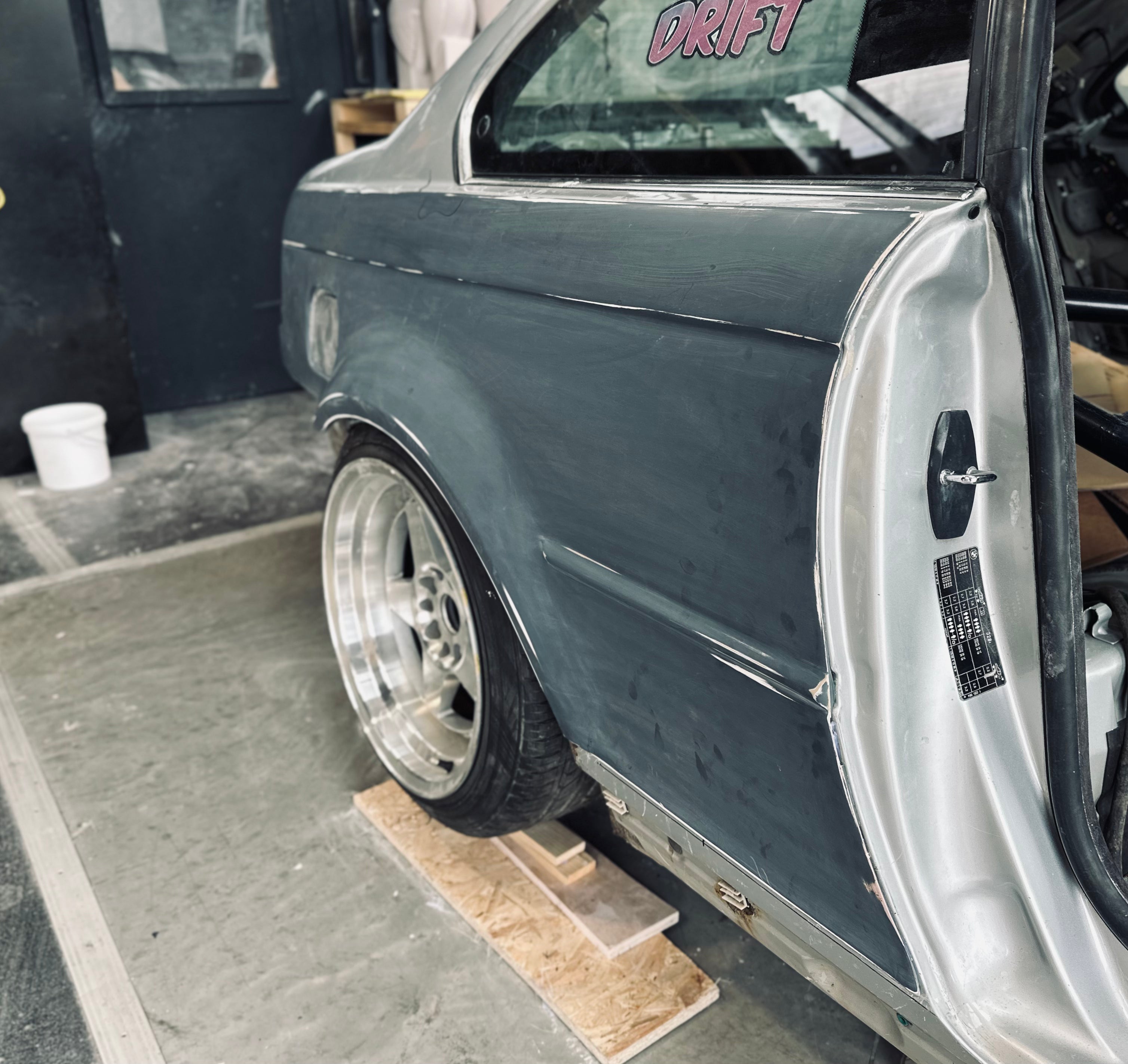 BMW E46 Coupe/Vert Rear Overfenders