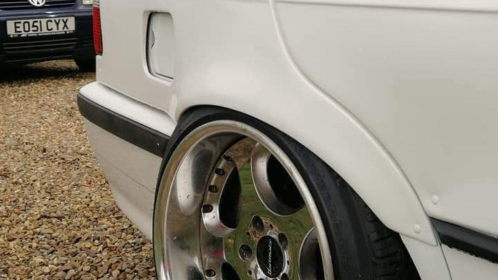 Fibre-Factory BMW E36 Saloon/Sedan Overfenders