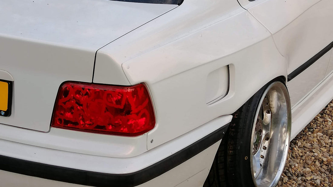 Fibre-Factory BMW E36 Saloon/Sedan Overfenders
